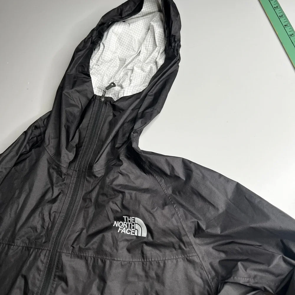 The North Face Summit Series HyVent 2.5L Rain Jacket Mens Medium Black Shell